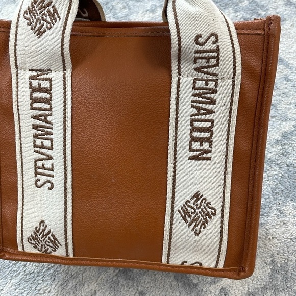 Steve Madden Bwebber Convertible Tote Bag True Cognac Viral TikTok - Picture 6 of 16